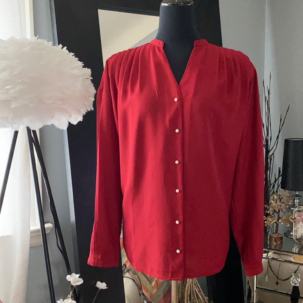 Lightweight blouse